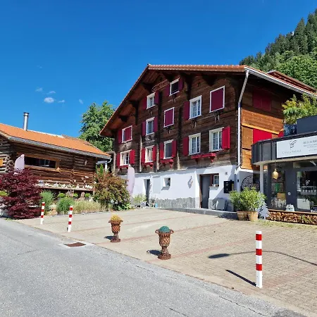 Apartman Chesa Prema Cavardiras